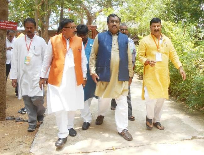 भाजपा नेताओं के साथ राममाधव ने की बैठक, कहा- आदिवासी समेत सभी वर्गों को संगठन से जोड़ें