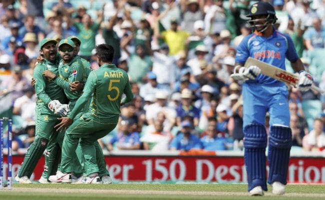 महामुकाबला : चैंपियंस ट्रॉफी 2017 : नहीं चले भारत के बल्लेबाज और गेंदबाज, पहली बार पाकिस्तान बना चैंपियन