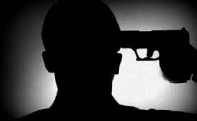 बिहार : गाजियाबाद निवासी SSB के सब इंस्पेक्टर ने सिर में गोली मार कर सीतामढ़ी में की खुदकुशी