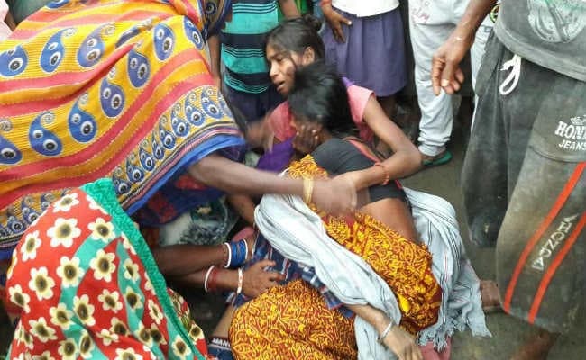 गोड्डा : ठनका गिरने से दो की मौत, एक घायल और तीन मवेशी की जान गयी