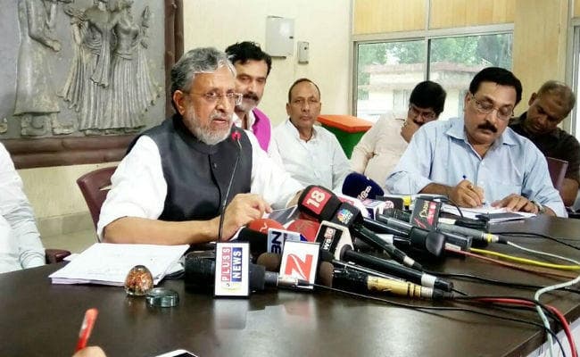 लालू परिवार से जुड़े पटना में बेनामी संपत्ति का बड़ा खुलासा, राबड़ी के नाम 18 फ्लैट