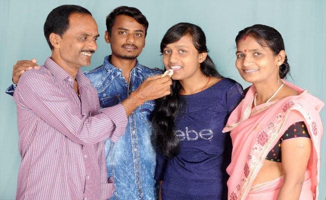 झारखंड इंटर आर्ट्स रिजल्ट : दुमका की अभिलाषा स्टेट में 8 वें स्थान पर