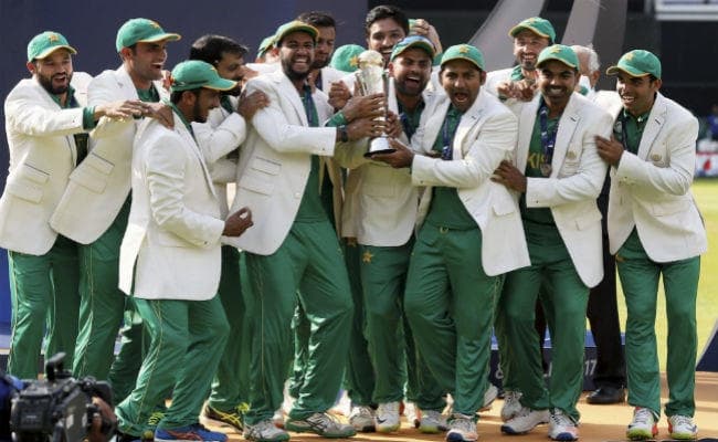 चैंपियंस ट्राफी की जीत से रातों रात करोड़पति बने पाक क्रिकेटर्स