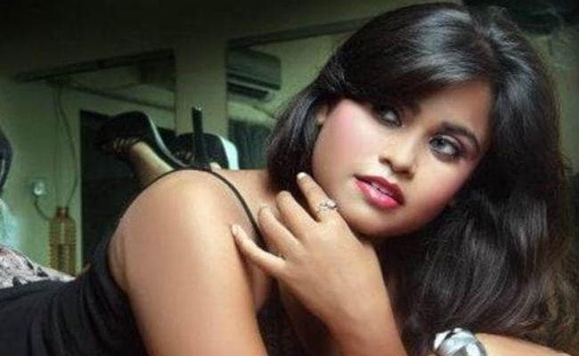 भोजपुरी एक्‍ट्रेस की मौत मर्डर या सुसाइड? अंजलि श्रीवास्‍तव की मां ने दी नयी जानकारी...