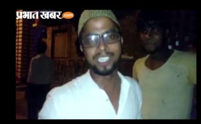 सावधान ! भारी पड़ा वॉटे्सएप पर पीएम का मजाक उड़ाना, साहेबगंज का युवक गिरफ्तार,VIDEO