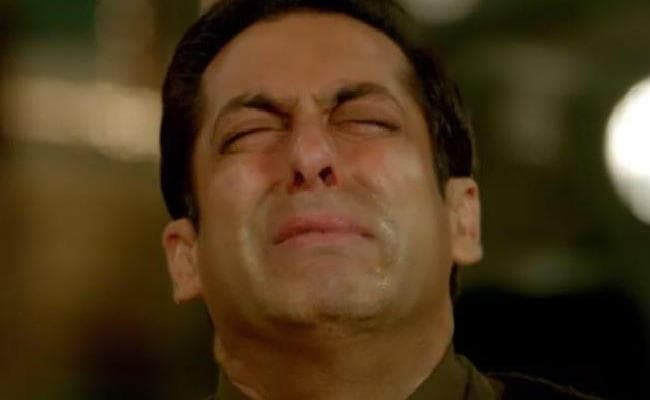 सोशल रिव्यू: ''TubLight'' जो आपके दिमाग की बत्ती बुझा दे, पढ़ें लोगों ने क्या कहा