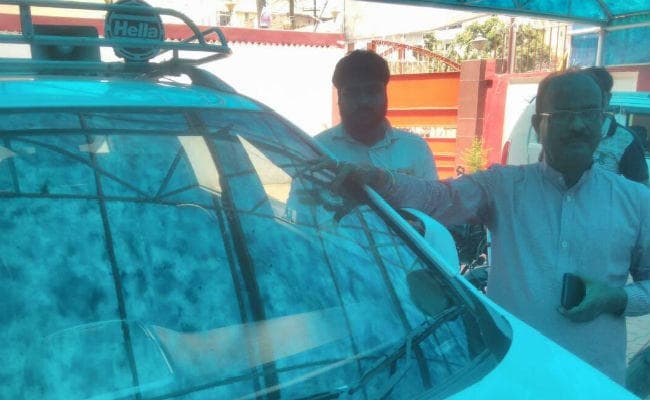 पूर्व मंत्री नागमणि की गाड़ी पर फायरिंग, एयरपोर्ट थाने की पुलिस कर रही मामले की जांच