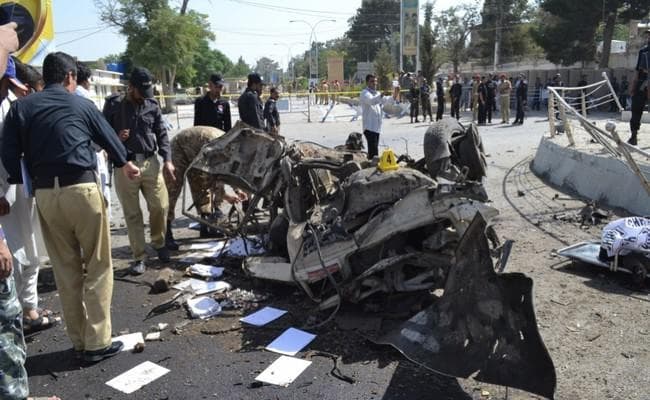 बलूचिस्तान में पुलिस के जोनल आॅफिस के सामने बम विस्फोट, 04 पुलिसकर्मी समेत 11 की मौत