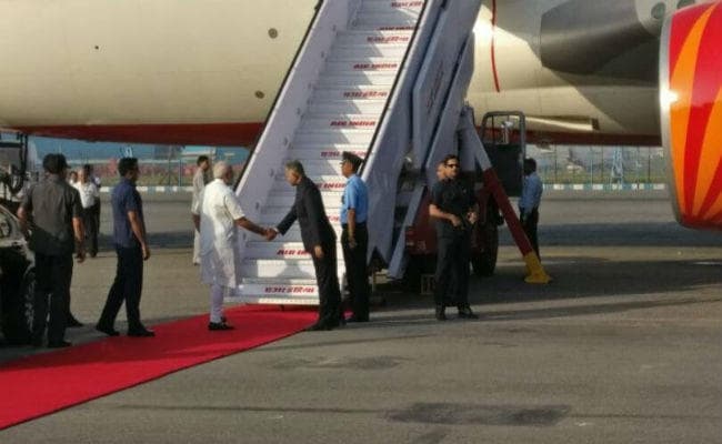 तीन देशों की यात्रा पर निकले पीएम मोदी, व्हाइट हाउस में ट्रंप के साथ भोज करने वाले पहले वैश्विक नेता होंगे