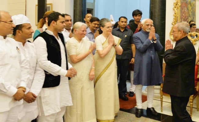 राष्ट्रपति के दावत-ए-इफ्तार में नहीं पहुंचा भाजपा का कोई नेता, नकवी ने दी सफाई