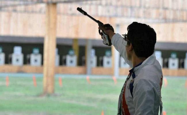 अनीश ने जूनियर निशानेबाजी विश्व चैम्पियनशिप में स्वर्ण जीता