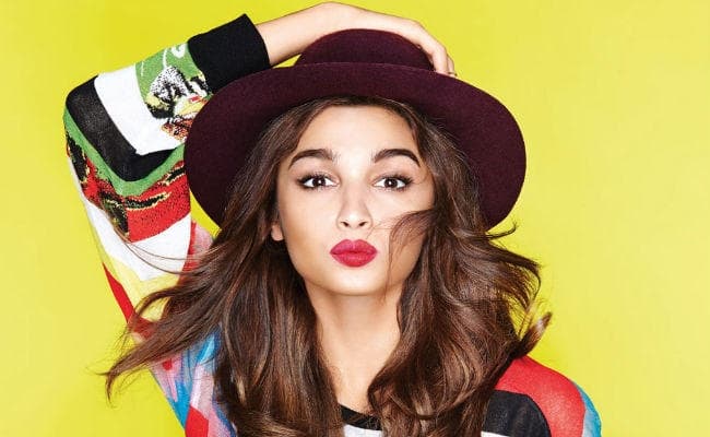 Monsoon में आलिया ने कुछ यूं लगाया Classical Dance का तड़का, आप भी देखें