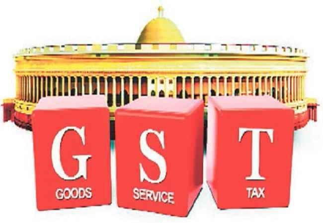 GST: आॅनलाइन रजिस्ट्रेशन शुरू होते ही बढ़ीं दिक्कतें, आनन-फानन में सरकार ने टाला TDS और TCS