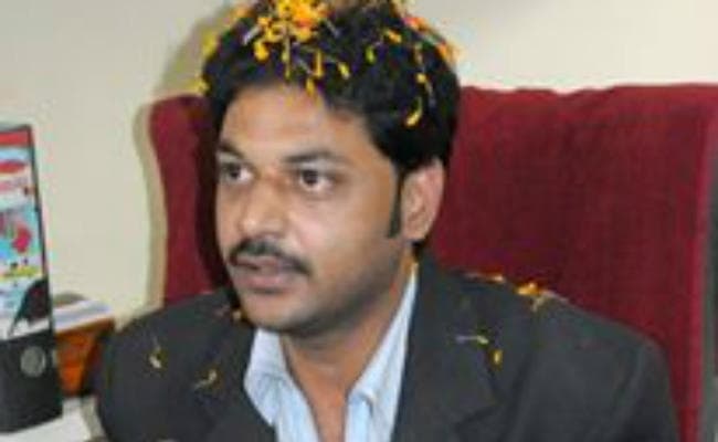 VIDEO : लखनऊ के विकास ने कुछ यूं याद दिलायी पाक को उसकी औकात