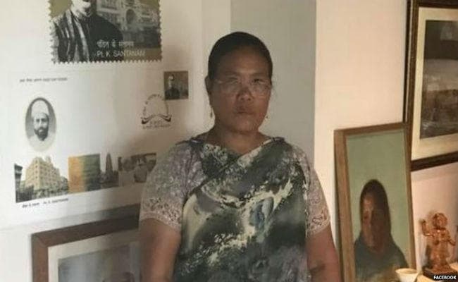 सोशल: कपड़ों की वजह से अपमान, सोशल मीडिया पर ग़ुस्सा