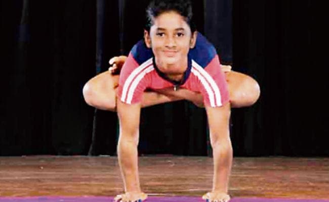 13 वर्षीया खुशी ने कठिन योग कर बनाया रिकॉर्ड