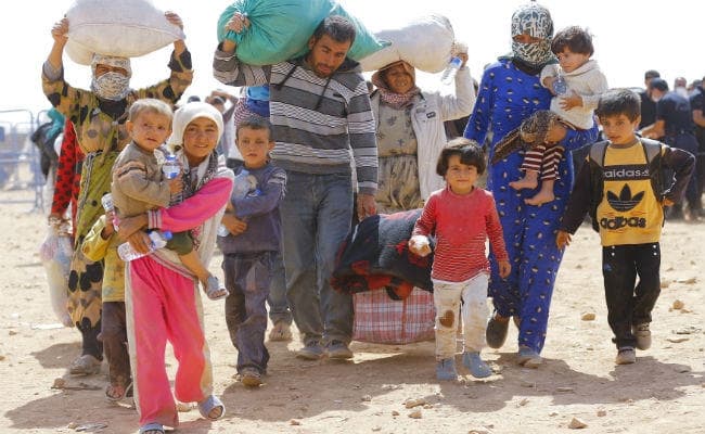 सीरिया में करीब पांच लाख विस्थापित अपने घर लौटे
