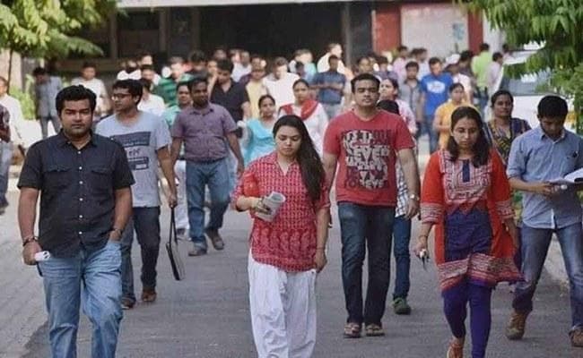 टीइटी के एक ही प्रमाणपत्र पर तीन-तीन शिक्षक