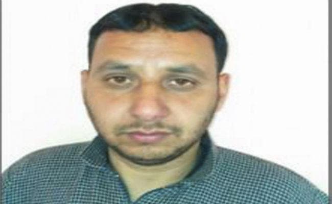 सुरक्षा बलों के साथ मुठभेड़ में छह पुलिसकर्मियों की हत्या में शामिल लश्करी समेत दो अातंकी ढेर