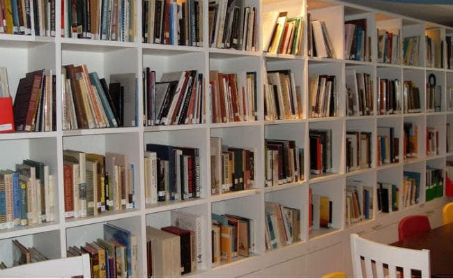 बिहार के युवा तीस रुपया महीना खर्च कर बना रहे करियर, शेखपुरा में शिक्षक ने घर को बना दिया सार्वजानिक पुस्तकालय