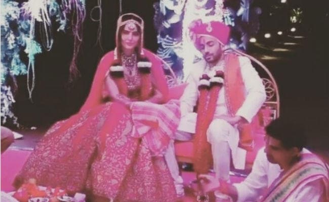 ''बिग बॉस'' फेम मंदाना करीमी ने पति पर लगाया घरेलू हिंसा का आरोप