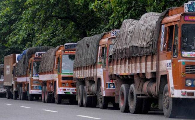 #GSTImpact : खत्म हुई चेक पोस्ट की व्यवस्था, राज्यों की सीमा पर नहीं लगेंगी ट्रकों की लंबी कतारें, हर साल होगी 3000 करोड़ रुपये की बचत