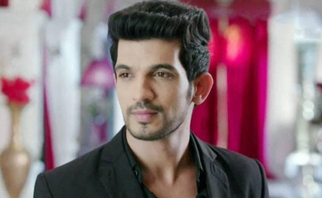 चीनी है जहर खाने से रखिए दूर : अर्जुन बिजलानी