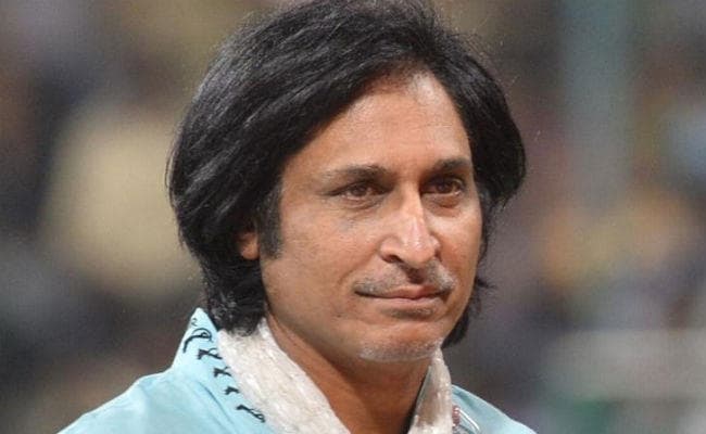 पूर्व पाक क्रिकेटर रमीज राजा ने धौनी की सैलरी पर उठाया सवाल, तो भारतीय फैन्स ने दिया ऐसा जवाब