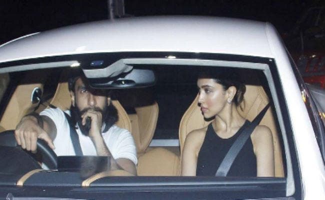 रणवीर ने बर्थडे पर खुद को गिफ्ट की इतनी महंगी कार, दीपिका पादु‍कोण संग हुए स्‍पॉट...