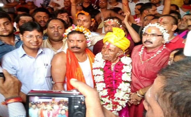 बाबा बैद्यनाथ मंदिर देवघर में सरदार पंडा की ताजपोशी