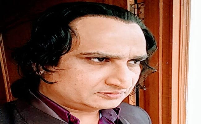 भोजपुरी सिनेमा में अवधेश मिश्रा ने विलेन को दिलाया हीरो के बराबर सम्‍मान