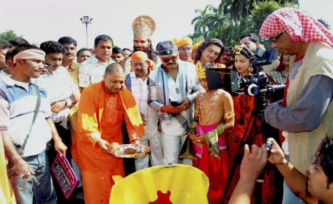 फिल्म बना चुके हैं सीएम योगी आदित्यनाथ, कई किताबें हो चुकी हैं प्रकाशित