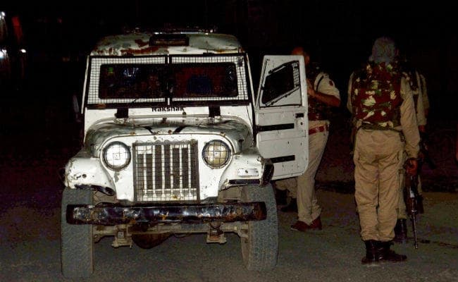 अमरनाथ यात्रियों पर आतंकी हमला, 7 की मौत, बोली  महबूबा- हर कश्मीरी का सिर शर्म से झुक गया