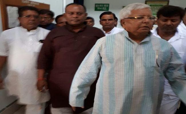 CBI कोर्ट में पेशी के बाद बोले लालू, हमले में चूक के लिए जिम्मेदार लोगों पर हो कार्रवाई