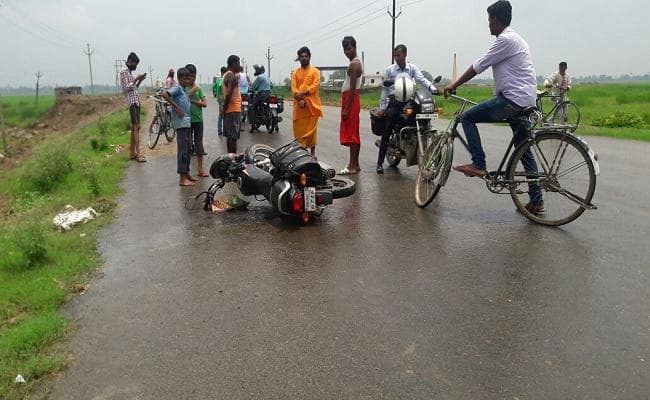बिहार : छपरा में अधिवक्ता को गाेलियों से दिनदहाड़े भूना, मौत