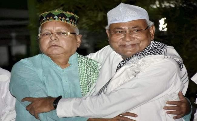 सियासी दावंपेच : बिहार में वेंटिलेटर पर महागठबंधन , तेजस्वी को JDU ने दिलायी राजधर्म की याद