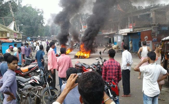 हजारीबाग : बनासो में तनाव के बाद शांति का माहौल, पुलिस ने किया फ्लैग मार्च