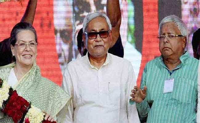 VIDEO : देश के सबसे एंटरटेनर राजनेता लालू के चुटीले अंदाज, क्या दोहरा पायेंगे स्वाभिमान रैली का जादू...?