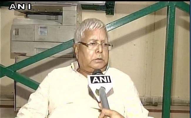 लालू बोले, इस्तीफा नहीं देंगे तेजस्वी, हम पहले नहीं तोड़ेंगे गठबंधन