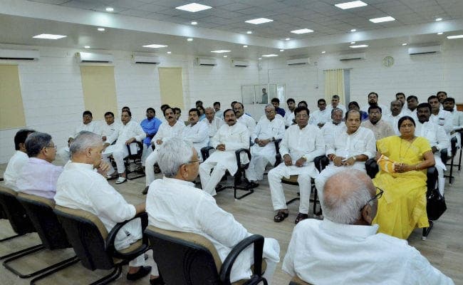 राष्‍ट्रपति चुनाव को लेकर NDA, JDU, RJD और कांग्रेस ने बनायी  अलग-अलग रणनीति