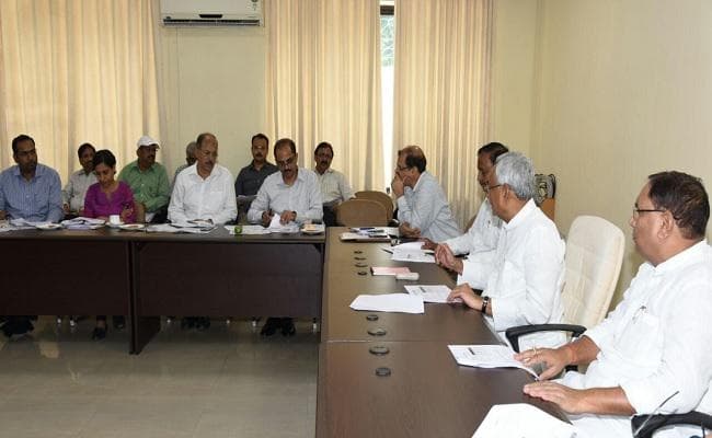 सीएम नीतीश का अधिकारियों को निर्देश, कहा- सीवरेज के पानी के प्रबंधन के संबंध में बनाये योजना