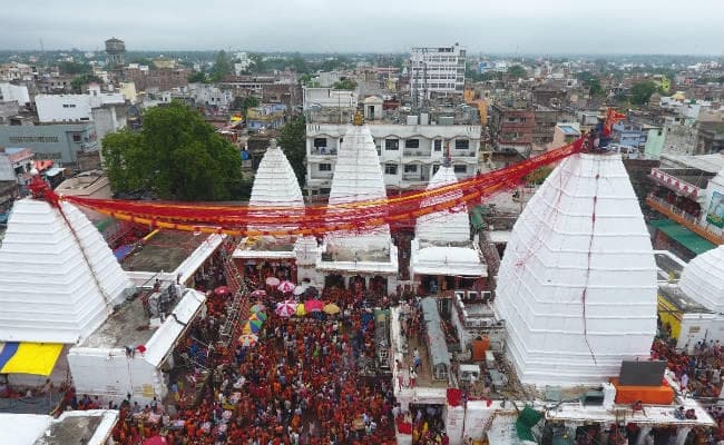 बाबा धाम : दूसरी सोमवारी को 1.93 लाख कांवरियों ने किया जलाभिषेक