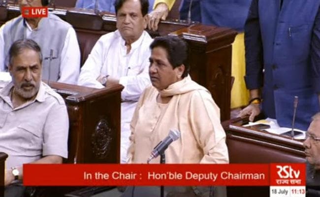 गौवध को लेकर पीट-पीट कर हत्या, दलित और किसानों के मुद्दे पर राज्यसभा में हंगामा