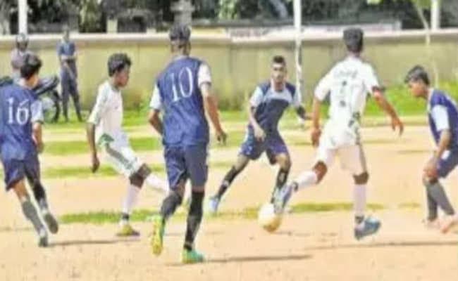 सुपर डिवीजन फुटबॉल के दोनों मैच ड्रॉ