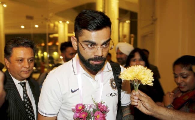 लंका विजय के लिए कोलंबो पहुंची टीम इंडिया, कोहली-शास्त्री का होगा टेस्ट