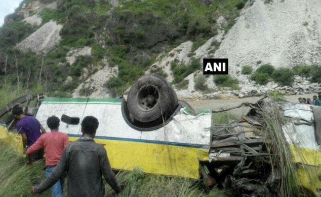 हिमाचल प्रदेश: सोलन से किन्नौर जा रही बस खाई में गिरी, 28 की मौत