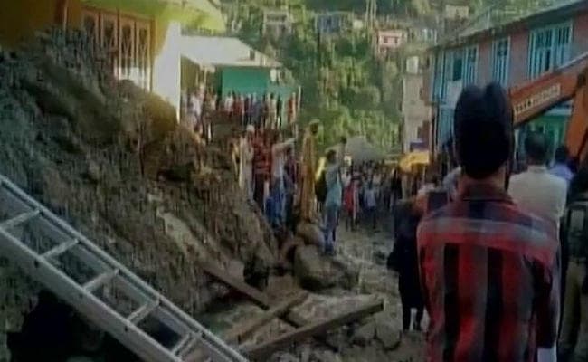 जम्मू-कश्मीर के डोडा में बादल फटने से मची तबाही, बह गये कई घर