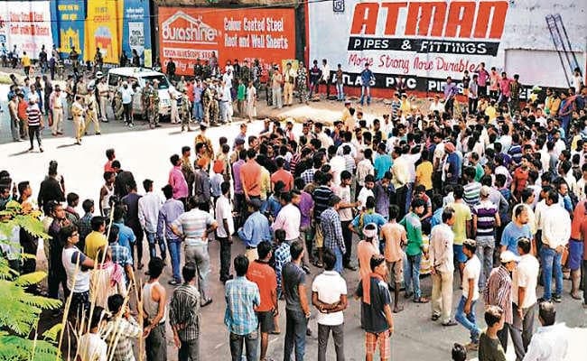 भीड़ से अलग रहने का समय