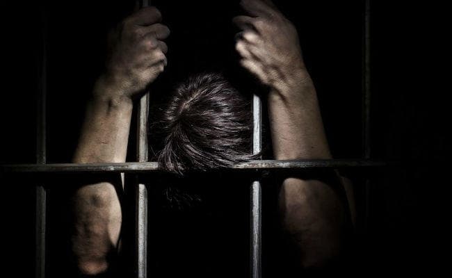 आपराधिक रिकॉर्ड न हो तो शराब के केस में मिल सकती है बेल