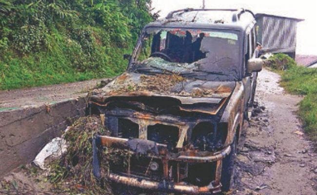 गोरखालैंड : पहाड़ में सशस्त्र विद्रोह की आशंका, पुलिस के मुताबिक, 25 से 30 माओवादी दे रहे प्रशिक्षण